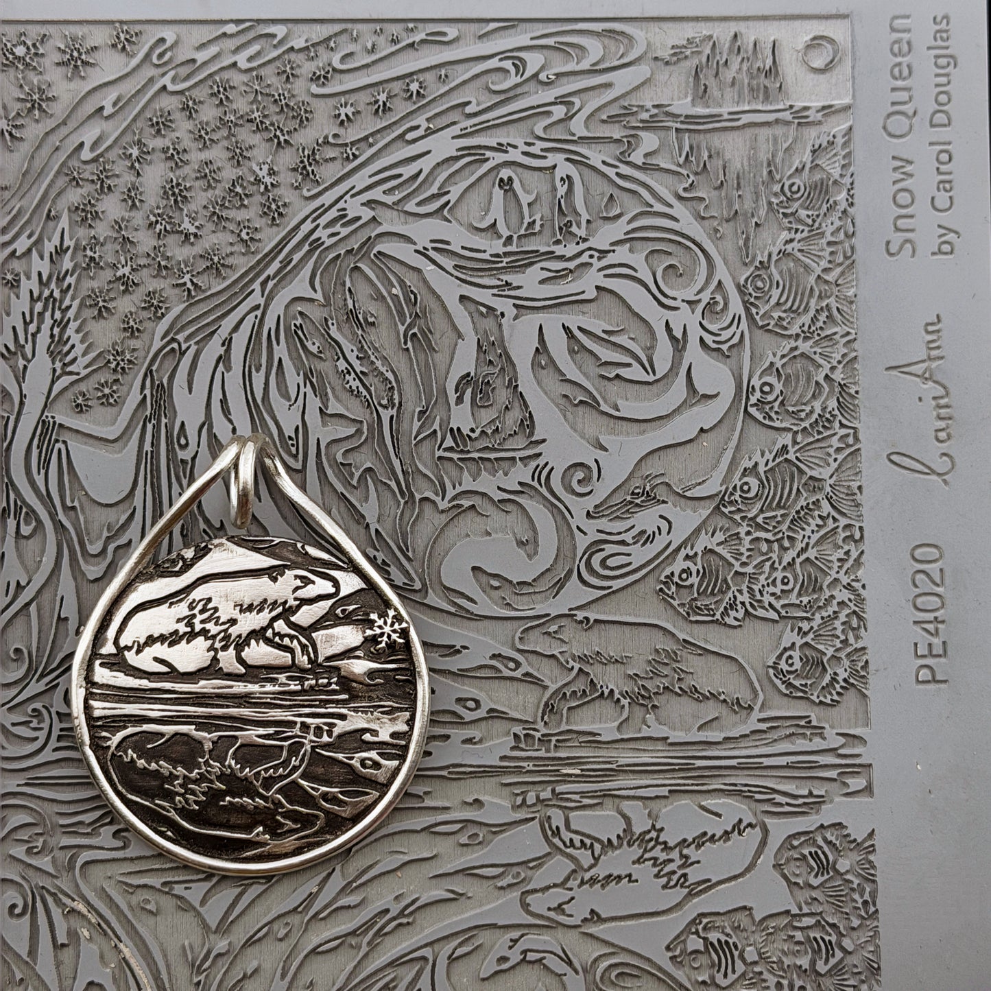 Carol Douglas Texture Mat - Snow Queen - Cool Tools