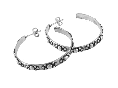 Using Finishing Touch Molds to Embellish Hoop Earrings by Karen Trexler