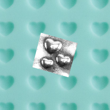 green silicone Finishing Touches Mold - Heart Domed with silver sample