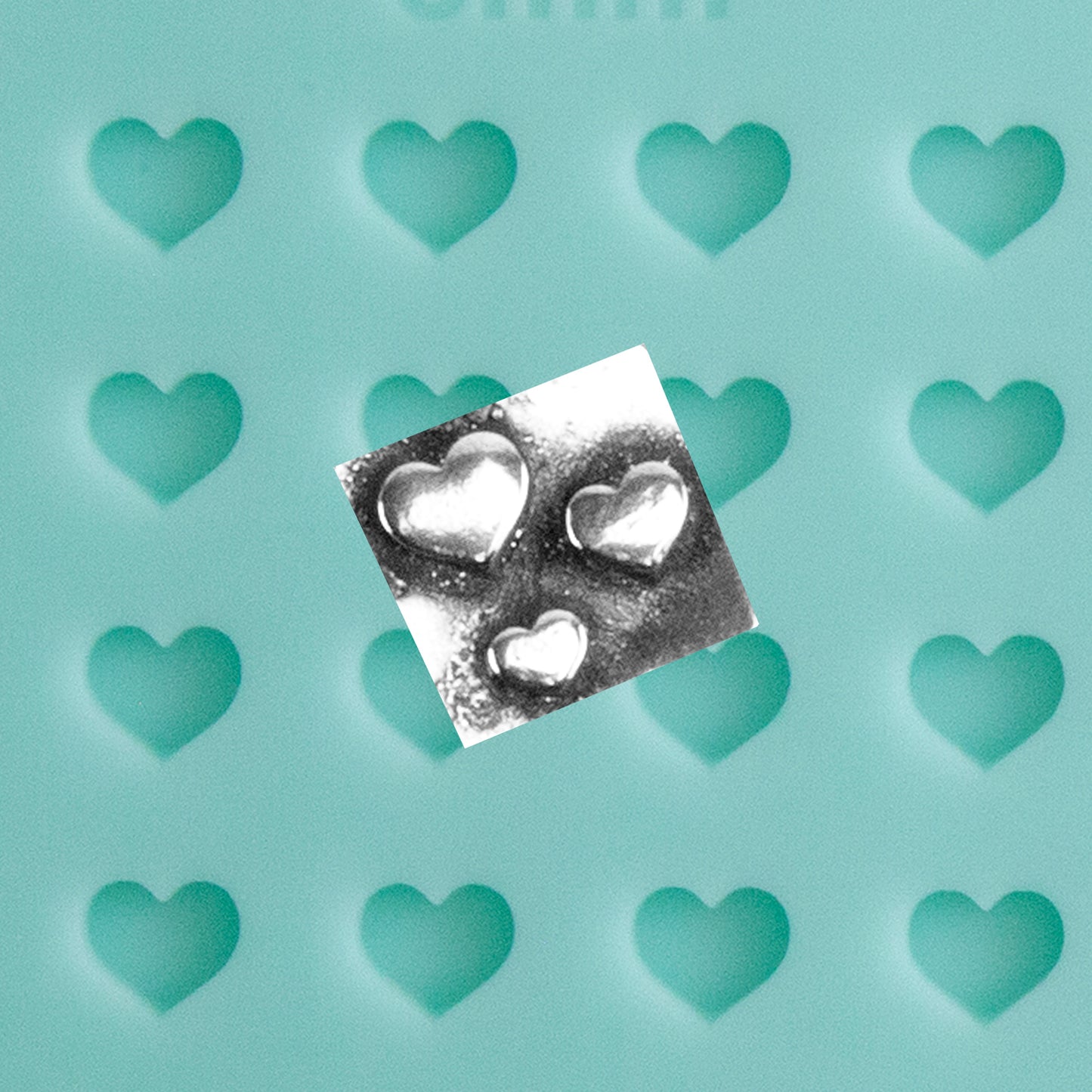 green silicone Finishing Touches Mold - Heart Flat with silver sample
