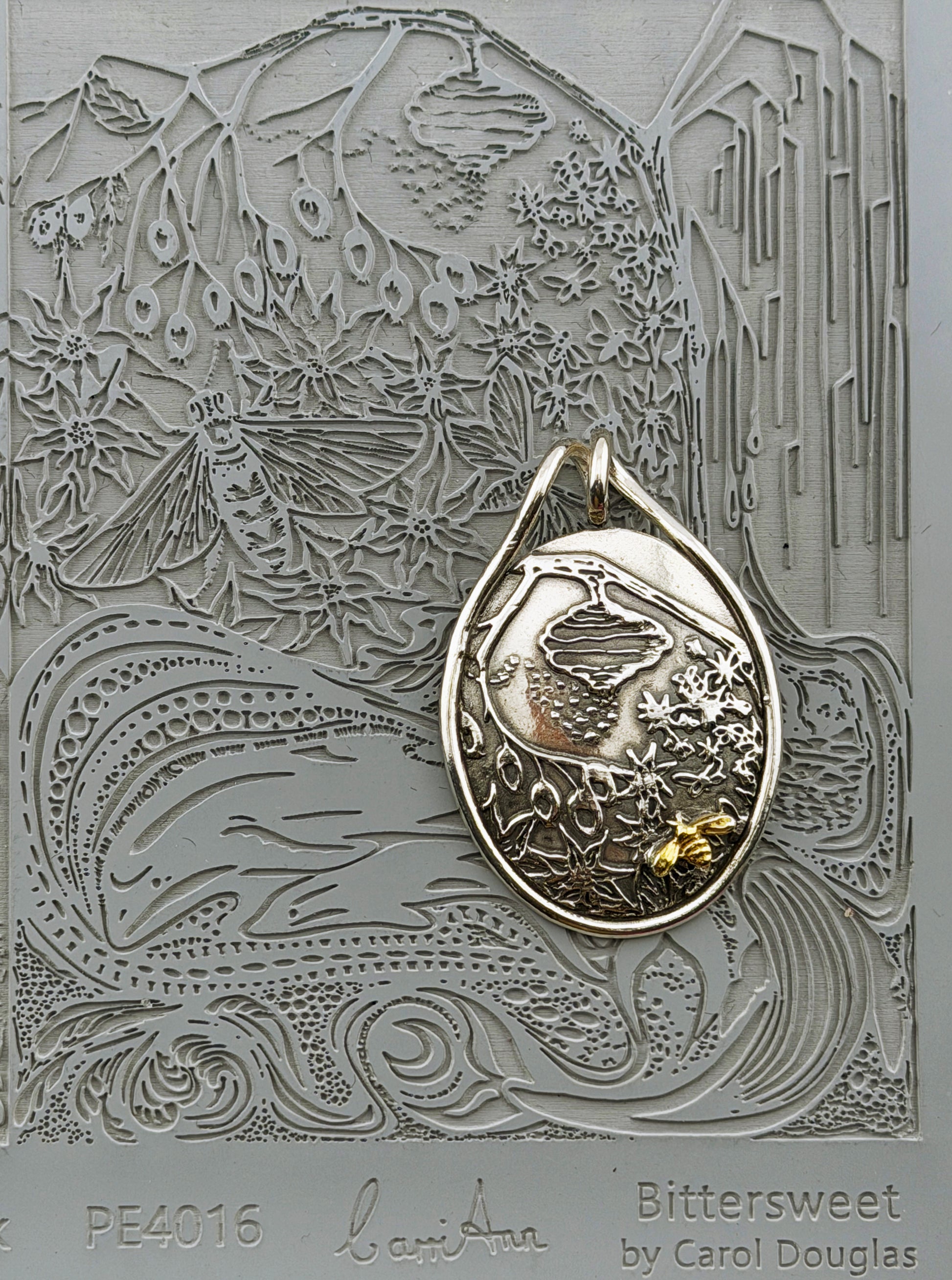 Carol Douglas Texture Mat - Bittersweet - Cool Tools