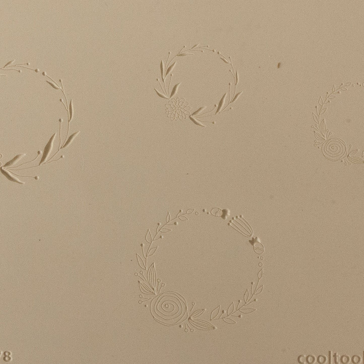 beige Jewelry Artist Elements - Texture - Wreaths 3