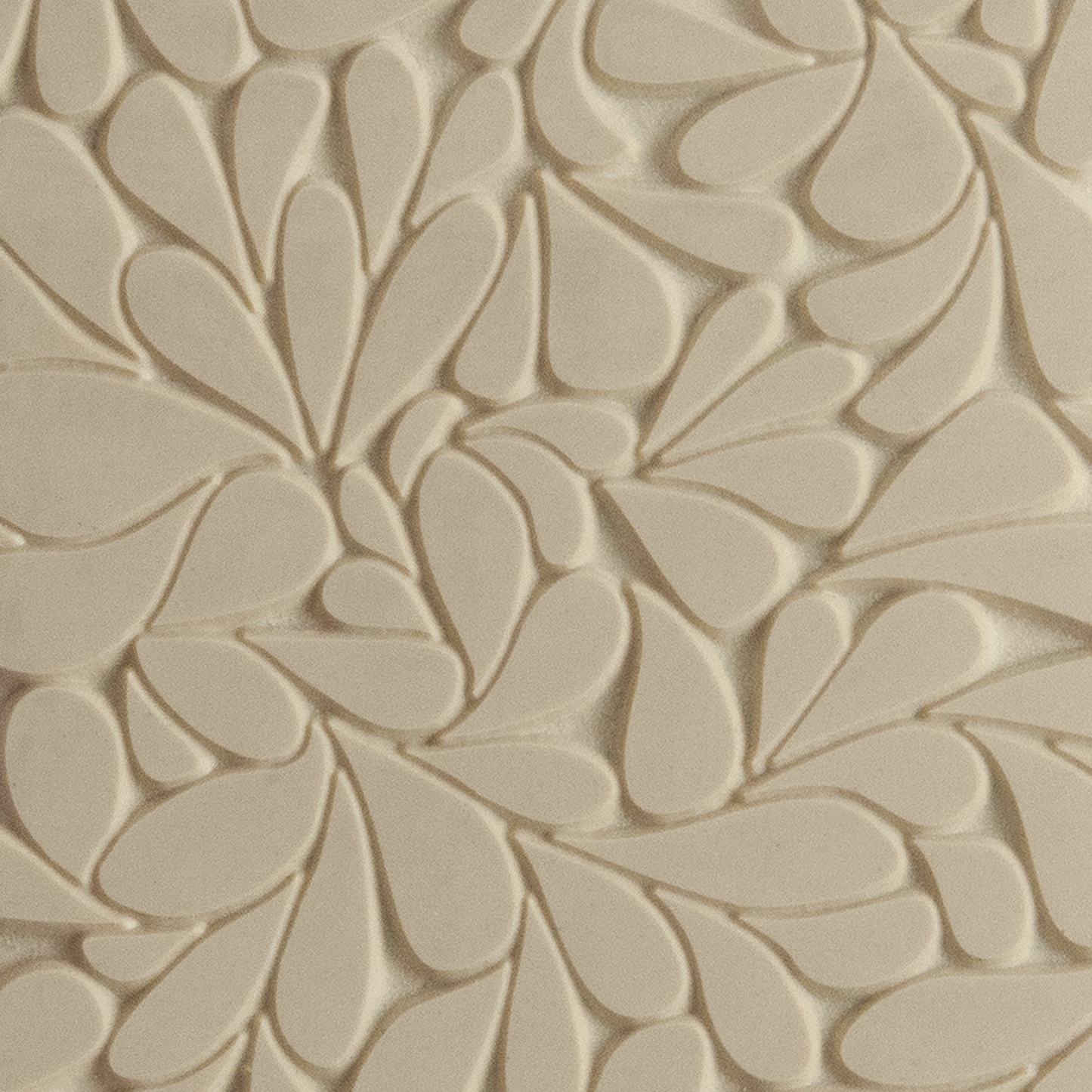 Texture Tile - Fern Gully. Beige Texture Tiles are flexible, washable and can be used with any soft clay. Spritz with CoolSlip or dust on Dry Powder Release for stick-free impressions when using metal clay and polymer clay.