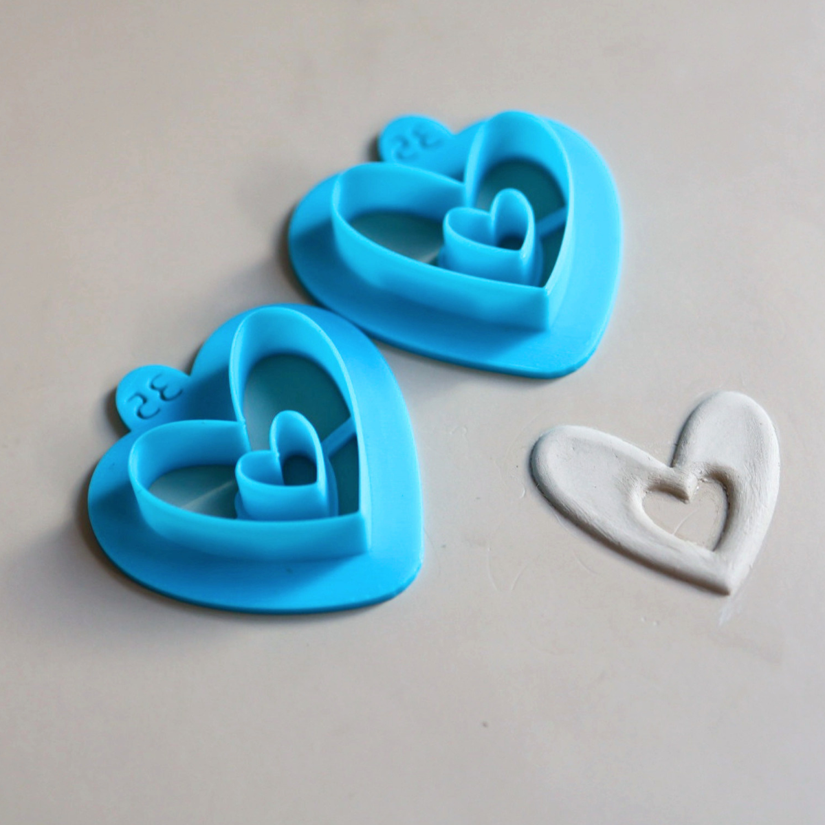 Sully's Clay Cutters - Mirrored Big Sided Heart Set - Cool Tools