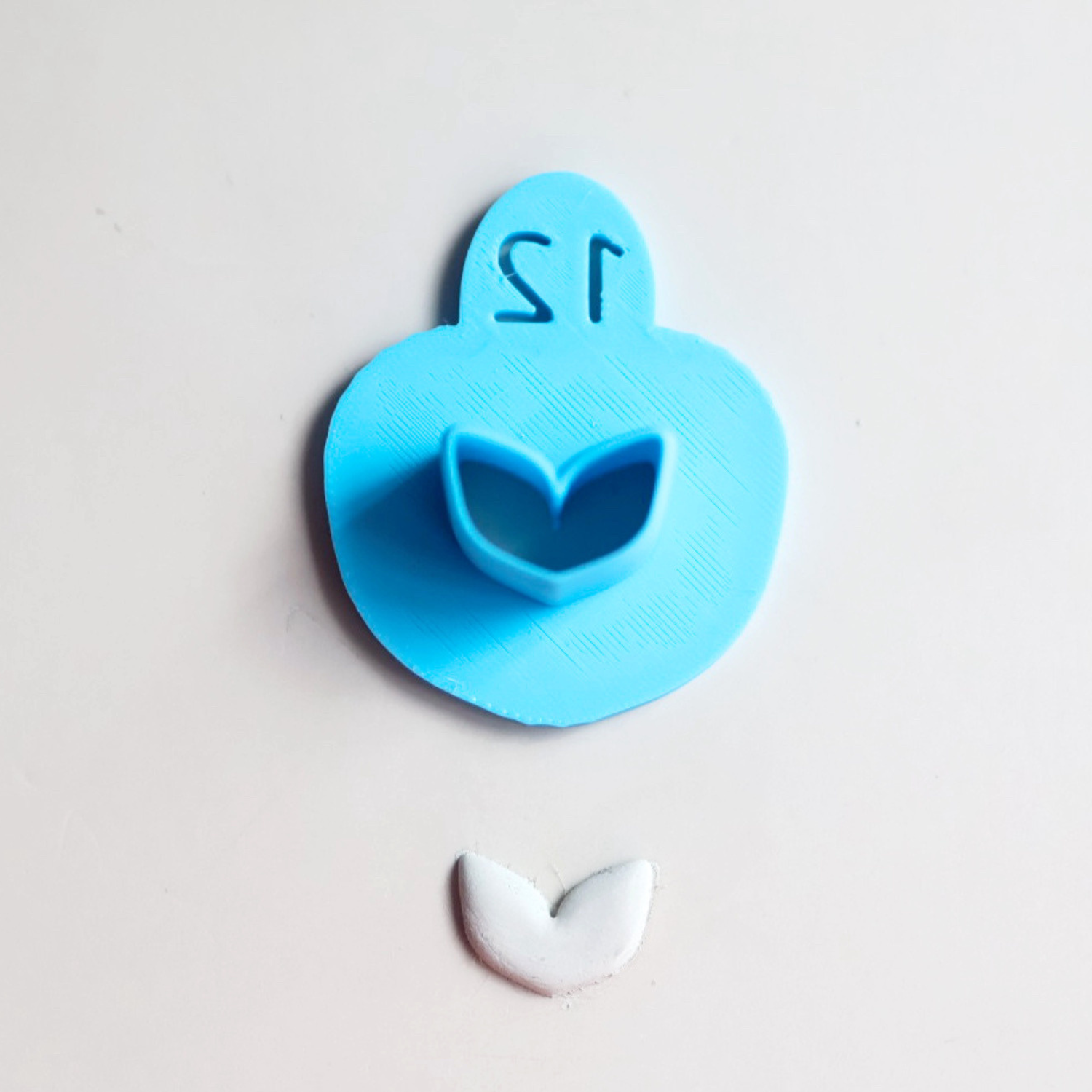 Sully's Clay Micro Cutter - Double Leaf - Cool Tools