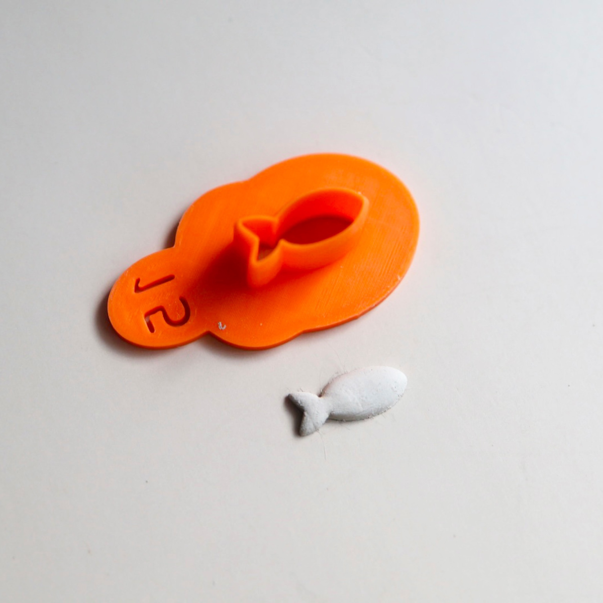 Sully's Clay Micro Cutter - Fish - Cool Tools
