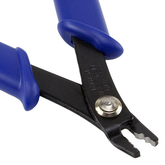 Pliers - Crimping with blue grips