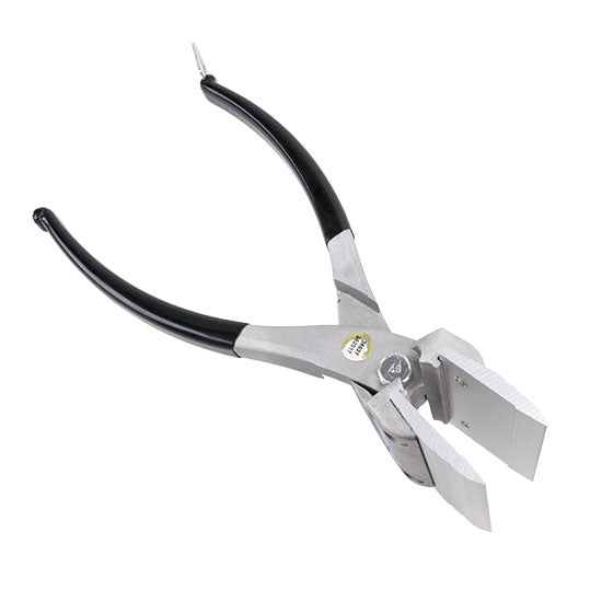 Pliers - 3-1/2" Hand Seamer This 3-1/2 in. hand metal seamer is ideal for making clean and accurate angle bends in sheet metal. For use in most general applications, the metal seamer features durable aluminum construction and vinyl grips for comfortable operation. A great metal seamer to bend, seam or flatten sheet metal.