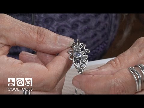 video Cool Tools: Romancing the Stone Pendant by Lisel Crowley